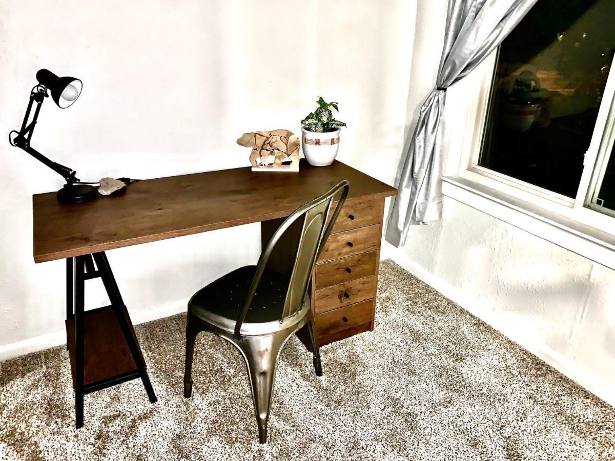 Newly Renovated Cozy Home Minutes From Broadmoor And Downtown โคโลราโดสปริงส์ ภายนอก รูปภาพ